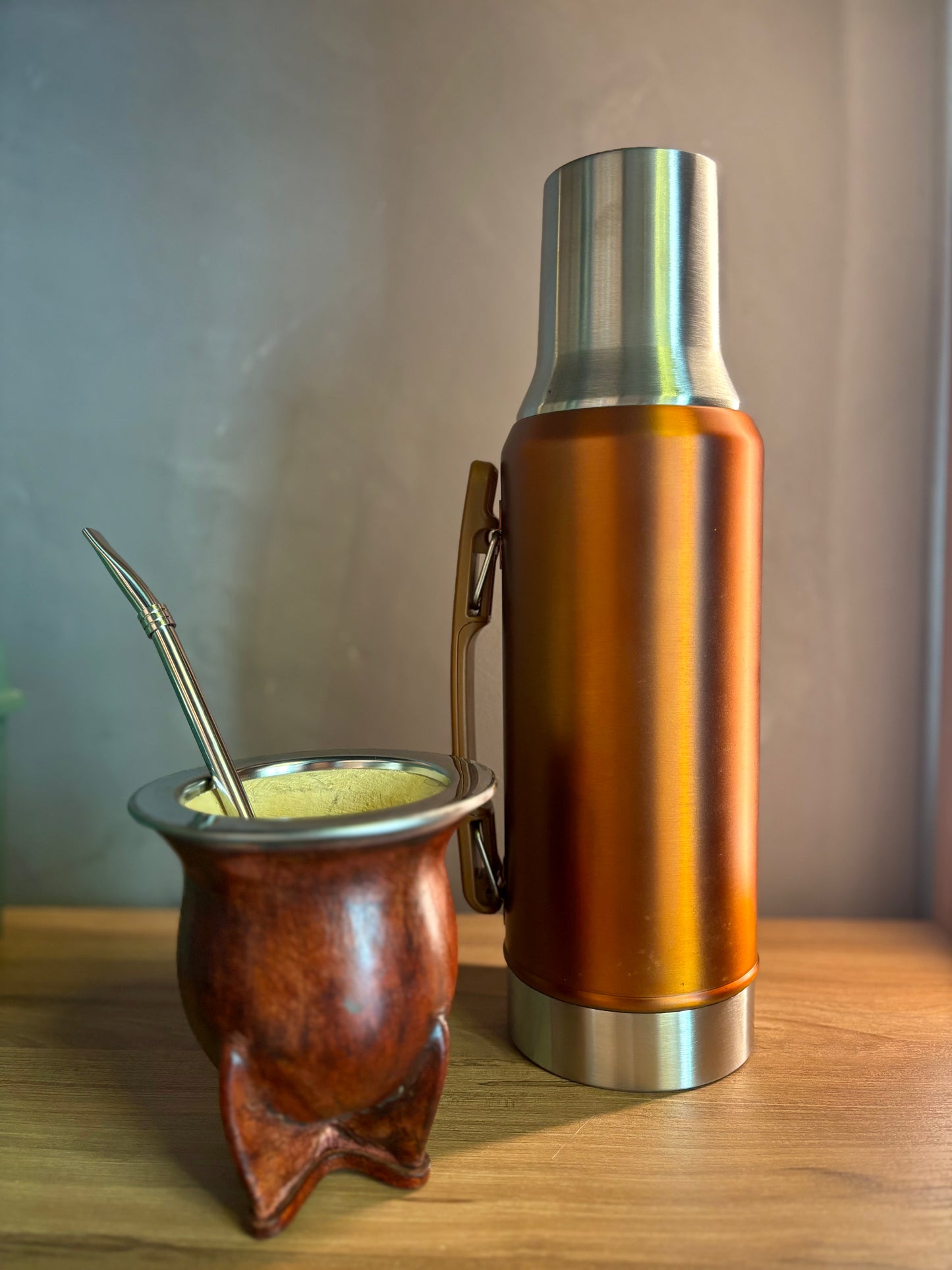 Termo Mate System 1.2L – Acero Inoxidable, Doble Pared, Aislación al Vacío