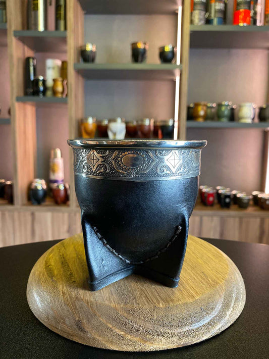 Mate imperial negro de acero inoxidable para beber yerba mate. Ideal kit de mate iniciación premium